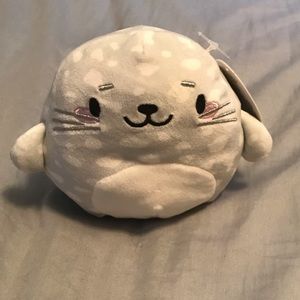 Squishmallows NWTs 5” Mimi seal